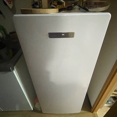 ハイアール　冷凍庫　138L