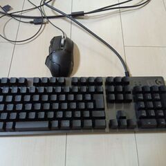 ゲーム用キーボードとマウス