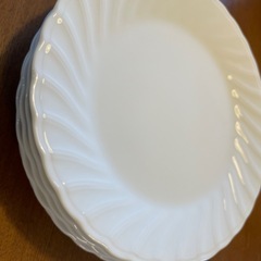食器　プレートの画像