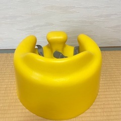 Bumbo ベビー用チェア イエローの画像