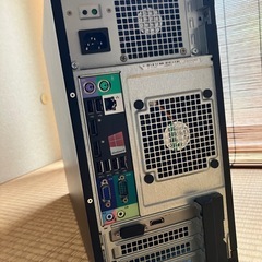 デスクトップパソコン（ジャンク）の画像