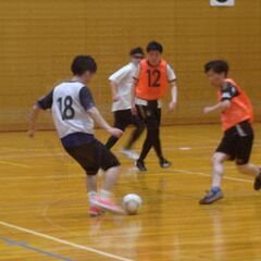 【🌟未経験者が半分以上のフットサル！✨】屋内なので天候も気温も関...
