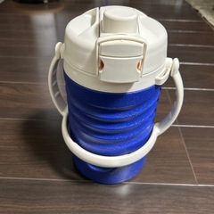 ピーコック1.9L水筒の画像