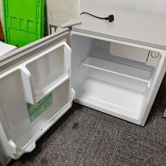 【決定済】冷蔵庫 オーヤマ PRC-B051D-5 約48x45x50cmの画像