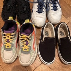 スニーカー　3足➕サンダル