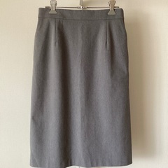 ミッシェルクランのセミタイトスカート