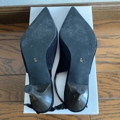 リボン付きのハイヒールＬサイズの画像