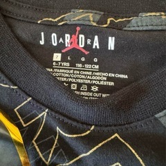 【新品】JORDAN キッズ Tシャツ 半袖 120cm ブラックの画像