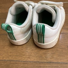 アディダス  シューズ 運動靴の画像