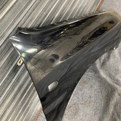 JB23 スズキ ジムニー 右フェンダー ZJ3 ブルーイッシュブラックパール
の画像