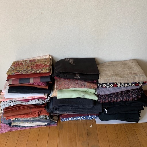 着物　まとめ売り　まとめて　大量　羽織　帯　KIMONO 生地 リメイク 布
