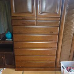 衣装タンスの画像