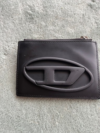 ディーゼル財布