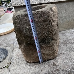 縁先手水鉢立鉢夏目 き取りエリア大阪府】 立手水鉢　天然石の画像
