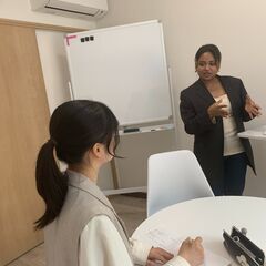 🌍外国の先生と話そう♪　世界のコトバを学べる、神戸の小さな語学教室。👨‍👩‍👧の画像