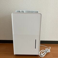 【美品】コンプレッサー式 除湿機（6.0L）衣類乾燥モードあり