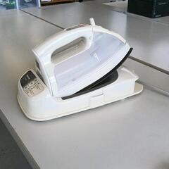 0621-010 ナショナル コードレス スチーム アイロン
