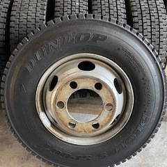 4tトラック・ダンプ等に！　 225/80R17.5 123/122 L＆スチールホイール×6本　バリ溝です！の画像