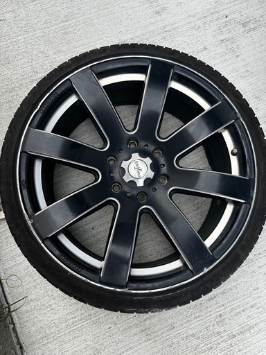 ハイエースホイール