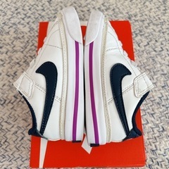 NIKE ナイキ　コートレガシーの画像