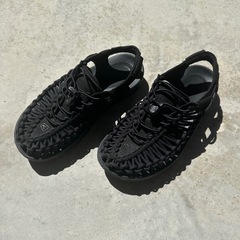 【keen】レディース サンダル 24cm
の画像