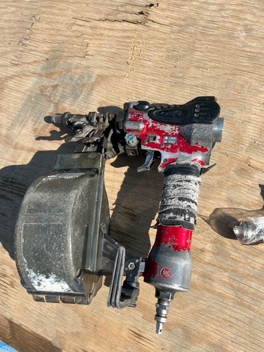 マキタサイディング高圧釘打ち機