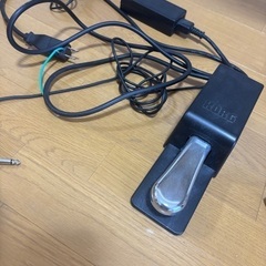 キーボード(ヘッドホン、椅子付き)の画像