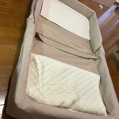 ファルスカ 120cm　折り畳みベビーベッド 持ち運び可能の画像
