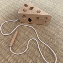 知育玩具　糸通しの画像