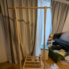 ハンガーラック　幅約80cn 高さ約145cm