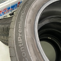 225/55R16 コンチネンタルタイヤの画像