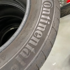 225/55R16 コンチネンタルタイヤの画像
