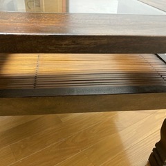 高級アジアンテーブルの画像