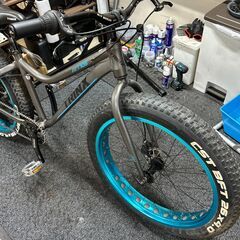 【整備済みリユースMTB】ド迫力の極太タイヤ！TRINX / FAT BIKEの画像