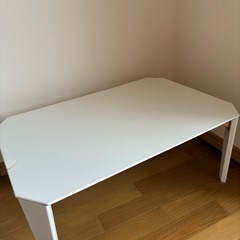 テーブル