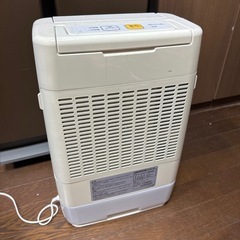 アイリスオーヤマ 衣類乾燥除湿機 2017年製 DDB-20 (yu) 白楽