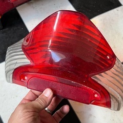 アドレスv125g 紅白テール、純正テール