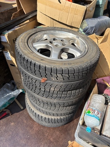 スタンドレスタイヤ　スバル　SUBARU 4本セット　アルミ16インチ