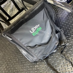 Uber eats 配達バッグの画像