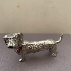 犬の置き物の画像