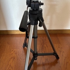 ビデオ　フォト用三脚の画像