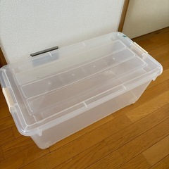 プラスチック収納ケース　衣装ケース  