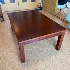 テーブル　90cm×60cm×37cm
