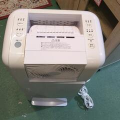 サ一キュレ一タ一衣類乾燥除湿機の画像