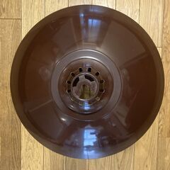ランプシェード　赤、茶色の画像