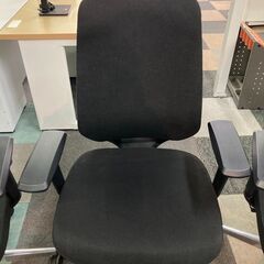 中古　美品　オフィスコム　YS-1　人間工学 　オフィスチェア　ガスチェア　ワークチェア　事務いす　デスクチェア　シンクロロッキング　ハイバック　肘付　各1台　愛知県 一宮市 名古屋 稲沢 江南 岩倉 岐阜 羽島 各務ヶ原 三重 愛知 グッドプライス一宮の画像