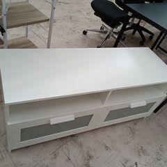 リユースのサカイ栃木店★ジモティ割あり★ IKEA TV台 ホワ...