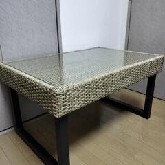 IKEA　ソファ　テーブル　セットの画像