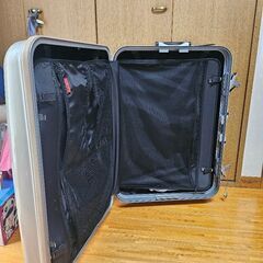スーツケース 89L 鍵2個付の画像