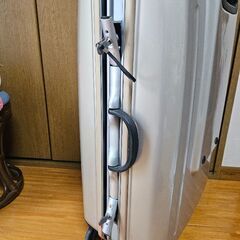 スーツケース 89L 鍵2個付の画像